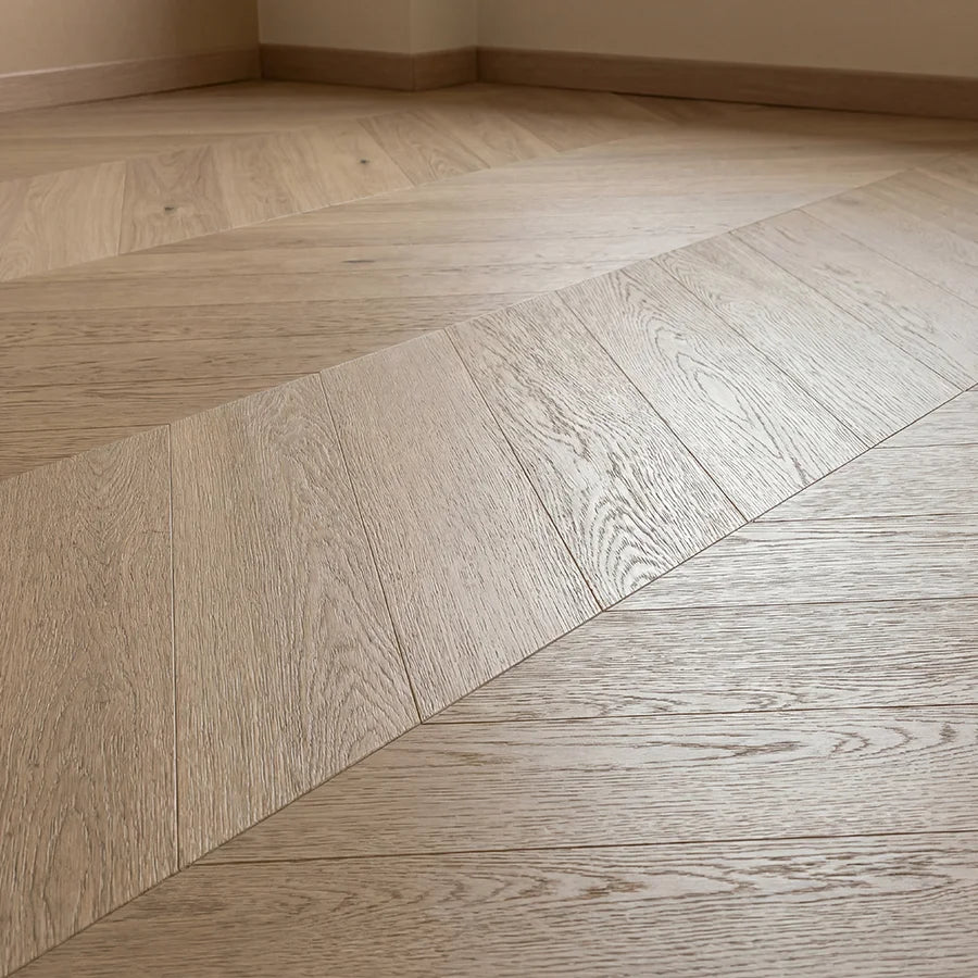 €45,90/mq SPC R&G DISTRIBUTION BE FLOOR SELECTION SPINA FRANCESE ROVERE CHIC