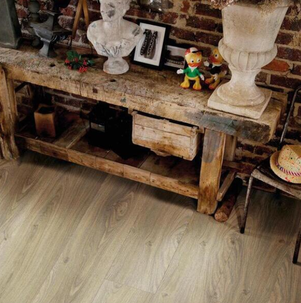 PAVIMENTO IN LAMINATO GRAND AVENUE COMFORT KU DAMM