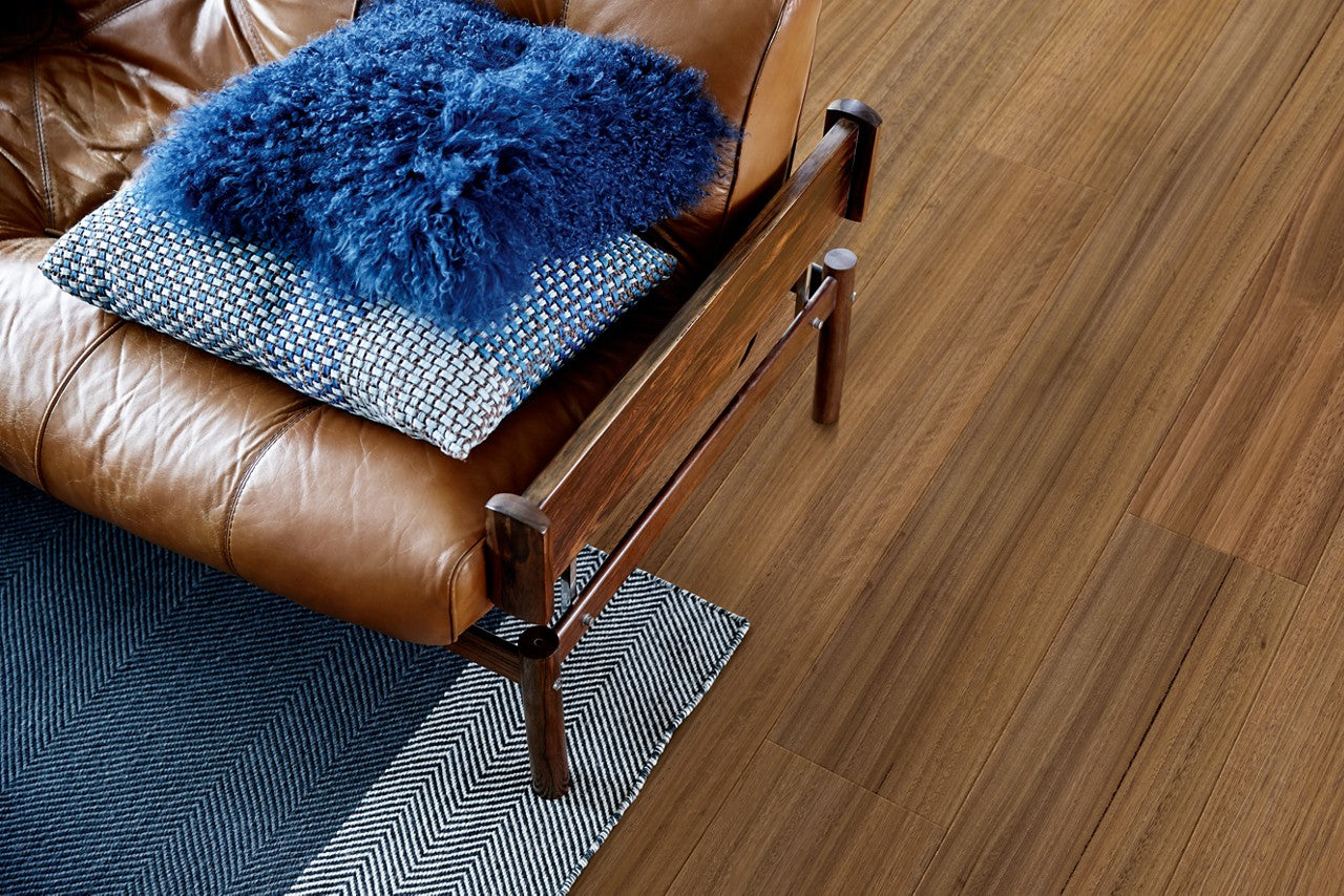 PAVIMENTO IN LAMINATO AC4 PERGO ARENDAL ROVERE DELLA TASMANIA L0339-04317