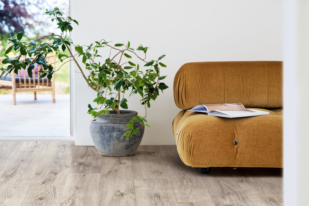 PAVIMENTO IN LAMINATO AC4 PERGO ARENDAL ROVERE GRIGIO BARNHOUSE L0339-04303