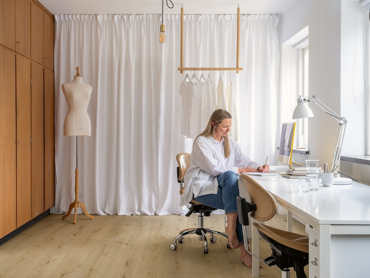 50,90/mq PAVIMENTO IN VINILE AC4 PERGO GLOMMA PAD PRO ROVERE IRLANDESE NATURALE V4431-40183