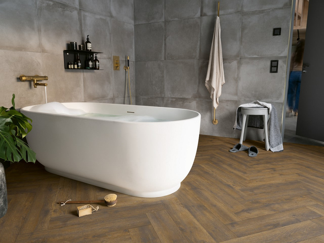 54,90/mq PAVIMENTO IN VINILE AC4 PERGO VORMA PAD PRO ROVERE SECOLARE SCURO V4524-40287