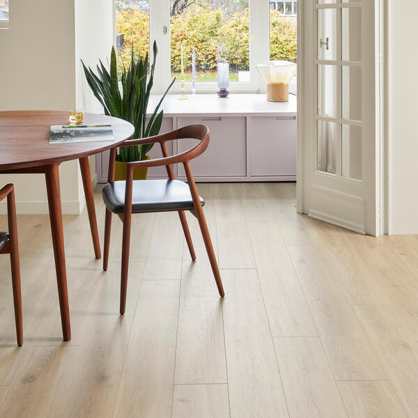€29,90/mq PAVIMENTO IN LAMINATO BERRY ALLOC OCEAN+ 8 V4 BLOOM SAND NATURAL