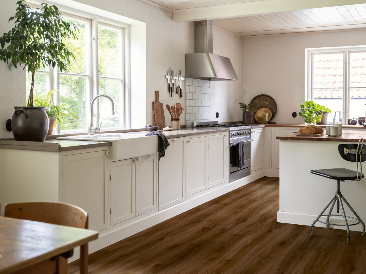 PAVIMENTO IN VINILE AC4 PERGO NAMSEN PAD PRO ROVERE HERITAGE MARRONE V4307-49231