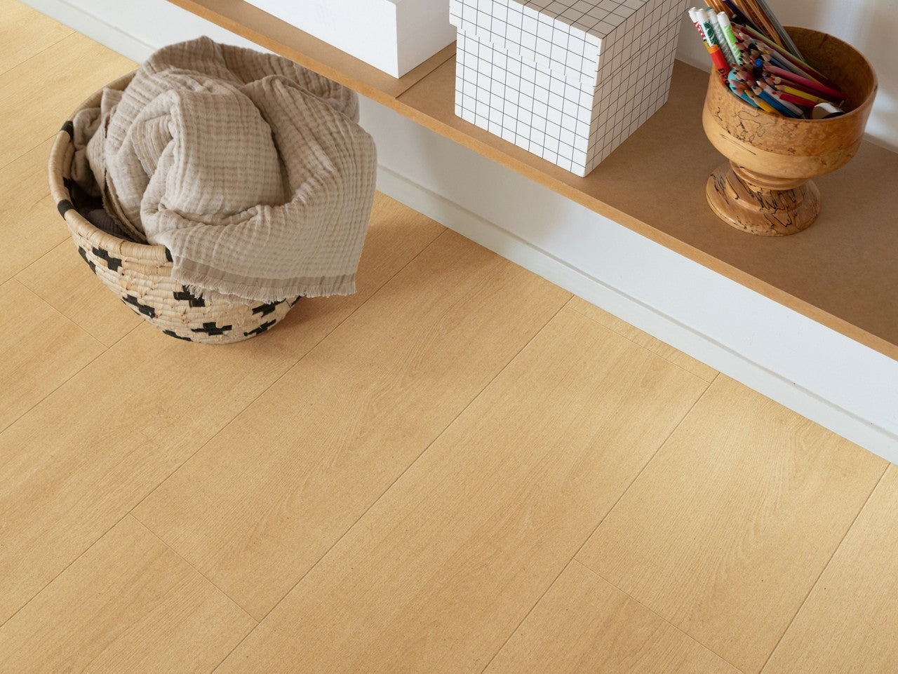 PAVIMENTO IN LAMINATO AC4 PERGO LILLEHAMMER ROVERE SETA L0374-08305