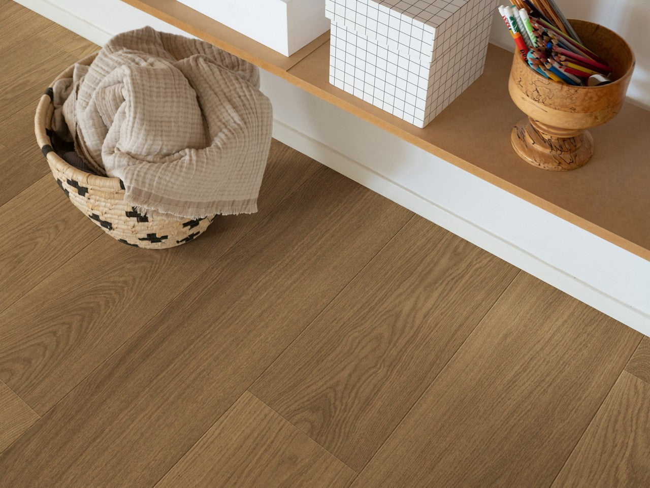 PAVIMENTO IN LAMINATO AC4 PERGO LILLEHAMMER ROVERE BRONZO L0374-08307