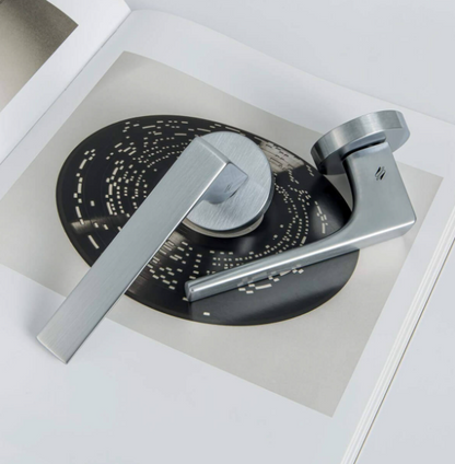 MANIGLIA COLOMBO DESIGN ROBOCINQUE ID61R